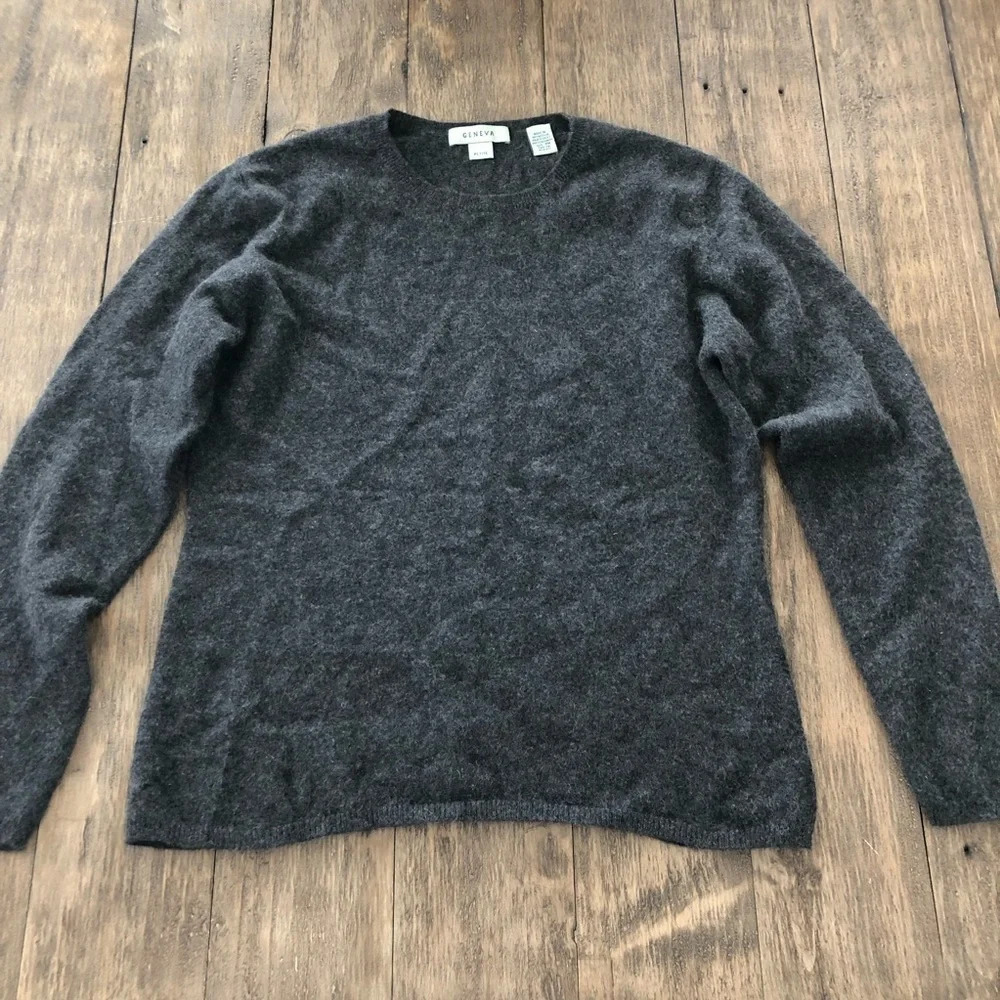 Geneva petite Medium PM Dark Gray 100% Cashmere Crewneck Sweater career cozy‎
